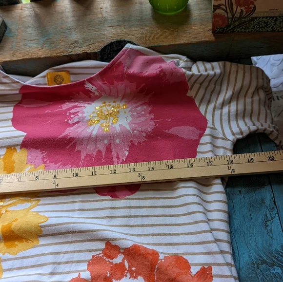 Ruby Rd top - Picture 3 of 10